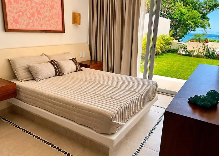 Mabay Oceanfront Zihuatanejo